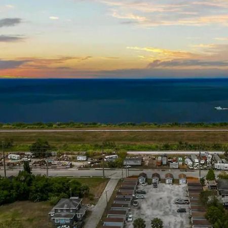 Modern Studio Retreat With King Bed - Cozy Comfort Pahokee Extérieur photo